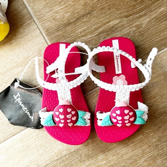 Ipanema Ladybug Rubber Thong Sandals for Baby Girl Size 5 - Picture 2 of 3
